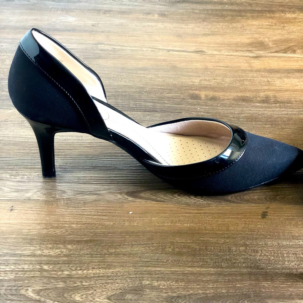 Lifestride black shoes